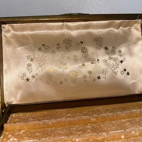 Vintage Floral Jewelry Box - Picture 6 of 10